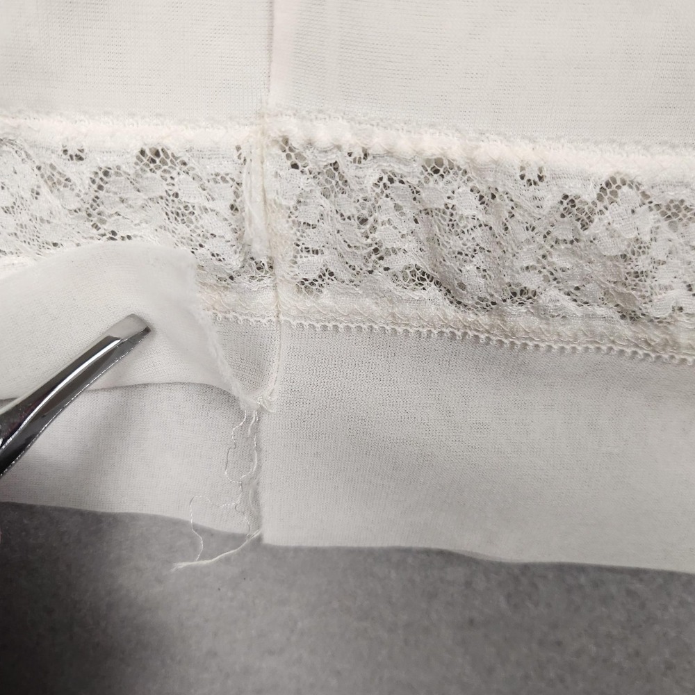 Vintage Lace Slip Dress Womens Small White Nylon Nightgown Made‎ in USA Lingerie - Picture 14 of 15